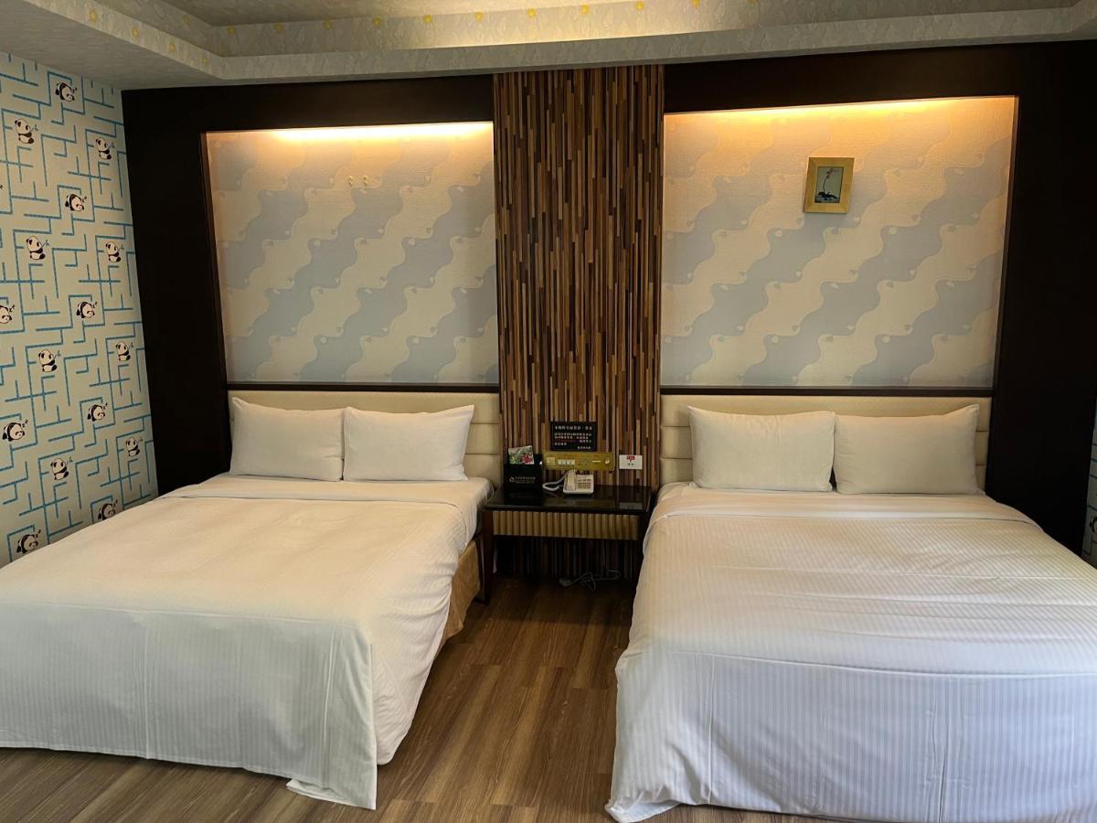 Hua Xiang Motel - Fengshan Kao-siung Exteriér fotografie